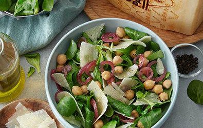 Insalata di ceci con Grana Padano