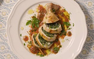 Totani ripieni con spinacino e Grana Padano, spadellati con passata di pomodoro