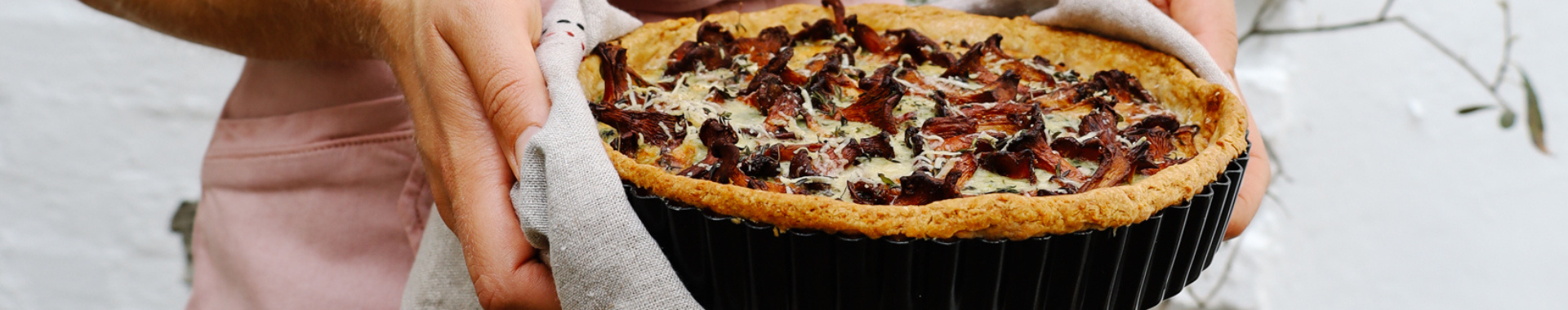 Wild-Mushroom-Grana-Padano-and-Thyme-Tart
